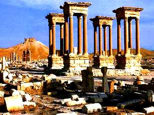 Din misterele oraşului antic Palmyra: cum de a putut prospera o aşezare situată în mijlocul deşertului Siriei?