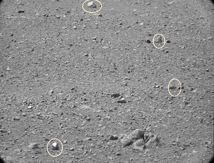 Robotul NASA Curiosity a găsit pe Marte un "cimitir de extratereştri"... Iluzie optică sau cranii de marţieni?