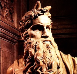 Misterioasa statuie a lui Moise, realizată de Michelangelo, are coarne întrucât are legătură cu "fiii lui Lucifer" ai lui Cain