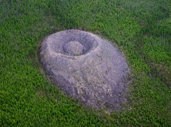 "Craterul viu" Patomski din taigaua siberiană, o formaţiune produsă de un meteorit sau un artefact al vechilor hiperboreeni?