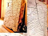 Ruşii au un artefact-bombă: "Harta Creatorului", o lespede de piatră veche de 120 de milioane de ani! Cine a făcut-o!? Atunci, nu trăiau oamenii, ci doar dinozaurii! 