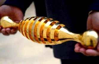 Misterul sceptrului de aur găsit într-un cimitir din Ierusalim a fost rezolvat de un utilizator de pe Facebook şi nu de "marii experţi" în arheologie! Să mai avem încredere în "specialişti"?