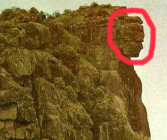"Doamna de Mali", o incredibilă sculptură gigantică situată într-un munte din Africa! Geologii susţin că e de origine naturală, dar e prea perfectă pentru a crede aşa ceva!