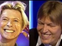 Asta-i prea de tot! Un conspiraţionist susţine că David Bowie n-a murit şi a apărut la televizor, deghizat, sub numele unui producător necunoscut de muzică!