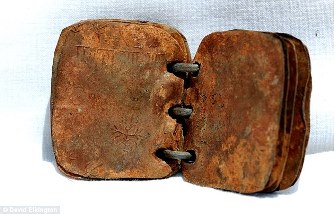 70 de cărţi metalice din Iordania, vechi de 2.000 de ani, au fost confirmate ca fiind autentice! Ele ar putea schimba istoria omenirii...
