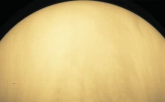 Uluitor: oamenii de ştiinţă bănuiesc că în norii misterioşi de pe planeta Venus s-ar putea găsi viaţă extraterestră!