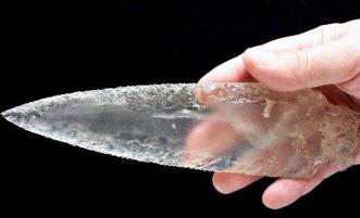 Mai multe arme misterioase de cristal au fost descoperite într-un sit arheologic din Spania. La ce foloseau ele?