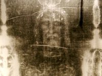 EXCLUSIV! Cercetătorii au descoperit un cuvânt ascuns pe Giulgiul din Torino al lui Iisus Hristos