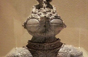 Figurinele japoneze dogo, vechi de mii de ani, îi reprezintă pe nişte astronauţi enigmatici?