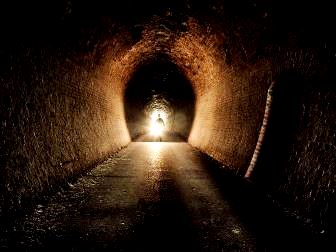 Sovieticii au descoperit în anii 50 un tunel misterios, care lega Rusia de Japonia. O străveche civilizaţie avansată l-a construit...