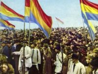 Un martor ocular descrie atmosfera emoţionantă de pe 1 decembrie 1918 de la Alba Iulia: "Oraşul e numai om şi drapele"