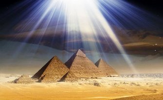 Piramidele din Egipt au legătură cu explozia unei supernove care a avut loc acum 6.000 de ani?