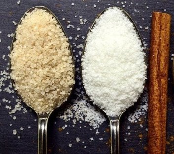 Alimentele cu zahăr sintetic şi îndulcitori artificiali – o pacoste pentru trupul nostru! Cu ce le putem înlocui?