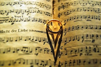 Descoperire remarcabilă: cercetătorii au găsit o vibraţie muzicală unică a aminoacizilor! Vreţi să ascultaţi o muzică a unor aminoacizi?