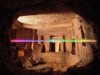 Templul antic Hypogeum din Malta rezonează la frecvenţa divină de 111 Hz?