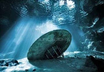 În Spania, un scafandru a descoperit pe fundul mării un gigantic obiect metalic ciudat. A doua zi, obiectul a dispărut misterios... Unde?
