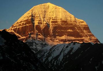 Incredibilul Munte Kailash din Tibet este o piramidă artificială sau o centrală nucleară? Conexiuni misterioase...