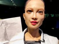 Sophia, prima Inteligenţă Artificială cu cetăţenie, vrea acum să devină "mamă" - să aibă un "copil robot"!