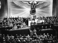 Din secretele instalării "pas cu pas" a cumplitei dictaturi naziste în Germania, în anii '30: "Oamenii au crezut că sunt liberi"