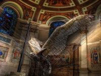 Ce caută sculptura monstruoasă a lui Lucifer în Biserica Sf. Treime din Londra?