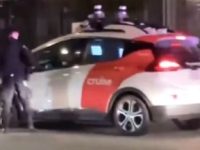 Ca în filmele SF: Poliţia din San Francisco a oprit o maşină care se deplasa singură, fără şofer! Ce-a urmat ulterior?