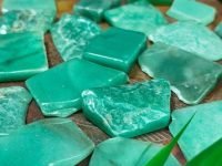 Aventurinul sau Cuarţul verde – cristalul care protejează împotriva “vampirilor energetici”