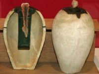 Trei ipoteze fascinante cu privire la "Bateria de la Baghdad" - un artefact vechi de 2 milenii, ce producea electricitate