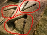 Experții sunt derutați de aceste misterioase semne antice "V" găsite în Ierusalim