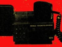 Iată ce "telefon mobil" pentru maşini a scos Ceauşescu în 1989: Radiotelefonul mobil R 8143