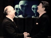 Cei doi lideri mari ai lumii din anii '80 - Reagan şi Gorbaciov - ştiau că o invazie extraterestră este una posibilă şi iminentă! Ce informaţii secrete cunoşteau ei?