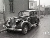 Extraordinara maşină Buick din 1938, folosită de Sergiu Nicolaescu în filmele sale poliţiste ca "Ultimul cartuş", "Cu mâinile curate", "Un comisar acuză" şi altele