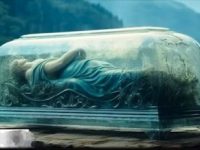 Chiar s-a descoperit în 1969 o prinţesă-mumie veche de 800 de milioane de ani, aflată într-un sarcofag umplut cu lichid roz-albastru!? Legendă urbană sau realitate?