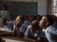 Bizara "epidemie de râs din Tanganyika" din 1961: şcoli închise deoarece elevii pur şi simplu nu se puteau opri din râs zile întregi