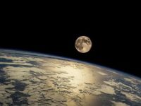 Luna se îndepărtează de Pământ, ceea ce înseamnă că în viitor zilele vor fi şi de 25 de ore