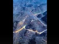 De necrezut: Munți întregi acoperiți cu panouri solare în Guizhou (China). Au înnebunit chinezii? De necrezut: Munți întregi acoperiți cu panouri solare în Guizhou (China). Au înnebunit chinezii?