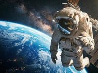 După ce a petrecut 178 de zile plutind deasupra Pământului, un astronaut i-a bulversat pe mulţi: "Omenirea trăieşte o minciună" După ce a petrecut 178 de zile plutind deasupra Pământului, un astronaut i-a bulversat pe mulţi: "Omenirea trăieşte o minciună"