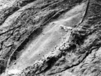 În timpul celui de-al doilea război mondial, un avion de recunoaştere a observat Arca lui Noe din Biblie, scufundată într-un lac parţial îngheţat?