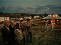 Mai mulţi martori dintr-un sat din judeţul Bistriţa-Năsăud au observat cum dintr-un OZN au coborât două entităţi misterioase de 1-1,20 metri înălţime... Mai mulţi martori dintr-un sat din judeţul Bistriţa-Năsăud au observat cum dintr-un OZN au coborât două entităţi misterioase de 1-1,20 metri înălţime...