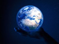 Pământul n-ar trebui să existe! A fost Terra o planetă creată în mod special pentru a găzdui viaţa? De cine? Pământul n-ar trebui să existe! A fost Terra o planetă creată în mod special pentru a găzdui viaţa? De cine?