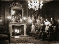 O teorie înfricoşătoare: oglinzile realizate înainte de 1880 puteau arăta oameni morți, spirite sau dimensiuni alternative? O teorie înfricoşătoare: oglinzile realizate înainte de 1880 puteau arăta oameni morți, spirite sau dimensiuni alternative?